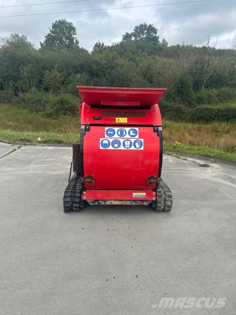 Red Rhino 5000 Mini Crusher 5000 移动式破碎机