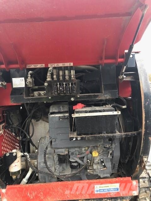 Red Rhino 5000 Mini Crusher 5000 移动式破碎机