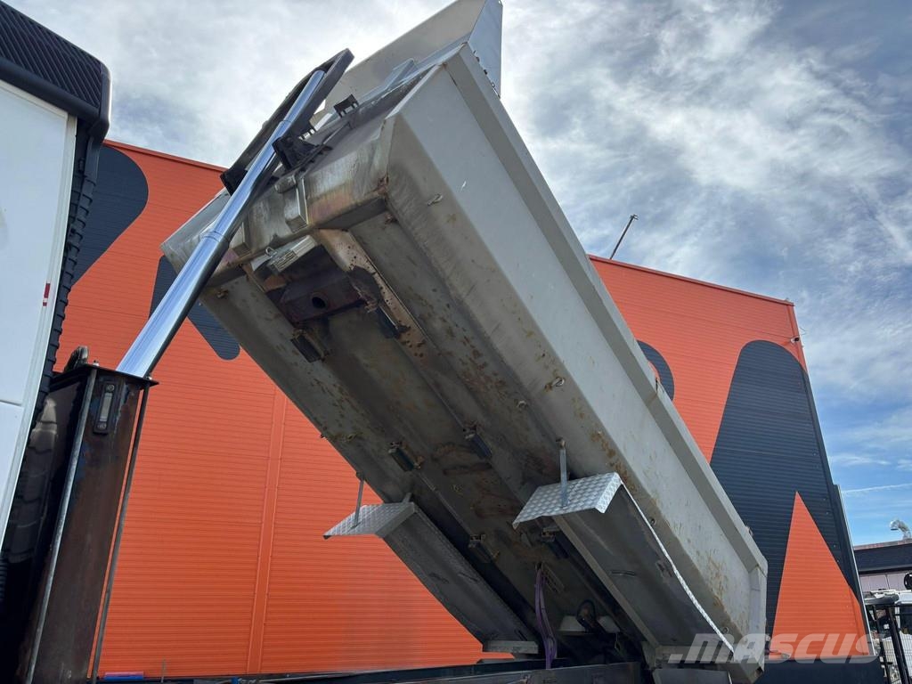 Volvo FH 540 8x4 RETARDER / TANDEM AXLE LIFT / BOX L=549 شاحنات قلابة