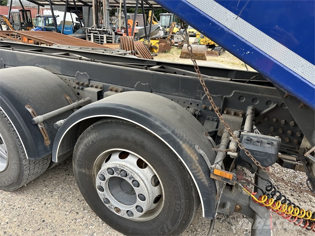 DAF XF 530 6x2 //Volume tipper 45m3 // Trailer 59m3 شاحنات قلابة