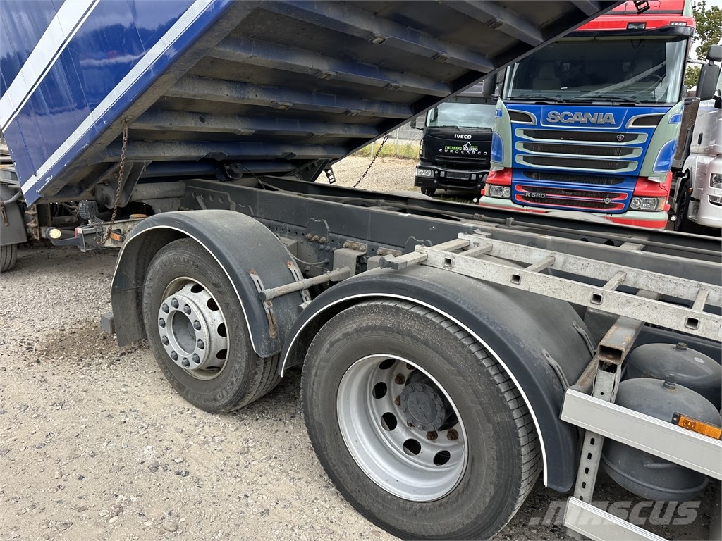 DAF XF 530 6x2 //Volume tipper 45m3 // Trailer 59m3 شاحنات قلابة