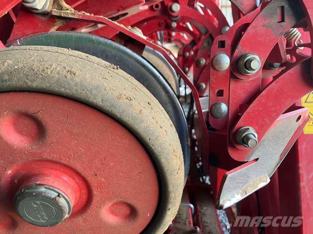 Grimme Matrix 1800, 18 Row, Sugarbeet Drill Seminatrici di precisione