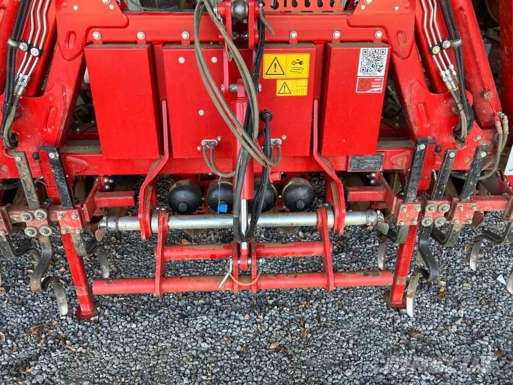 Grimme Matrix 1800, 18 Row, Sugarbeet Drill Seminatrici di precisione