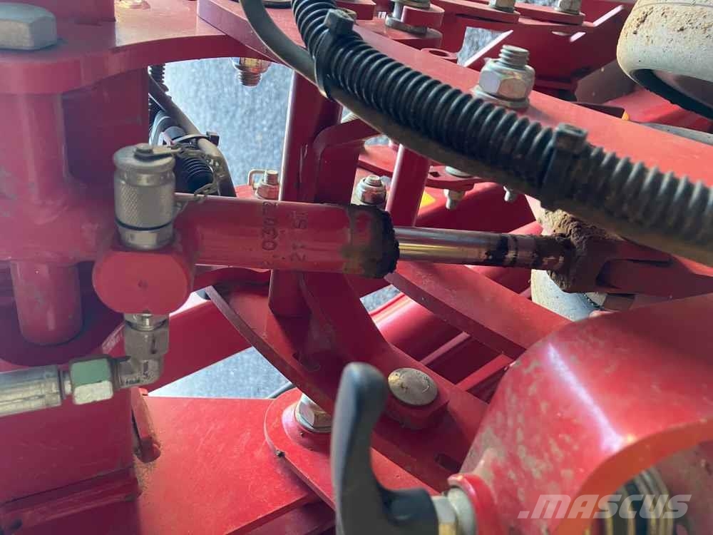 Grimme Matrix 1800, 18 Row, Sugarbeet Drill Seminatrici di precisione