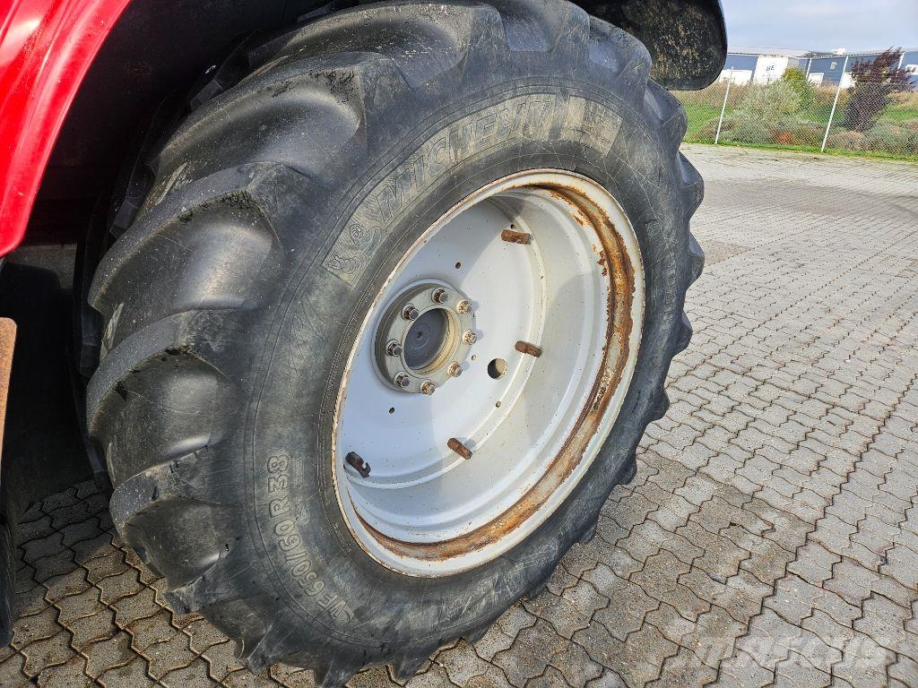 Massey Ferguson 7718 Traktori