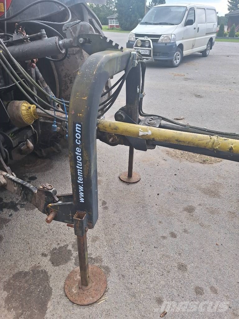 Orsi Farmer 259 Kosilnice za pašnike