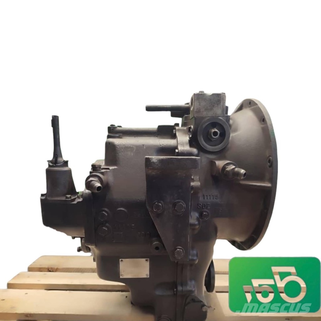 Case IH Gearbox 131152 580SLE Carraro أجهزة نقل