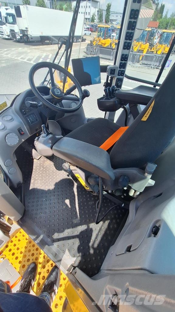 Volvo L90H 轮式装载机