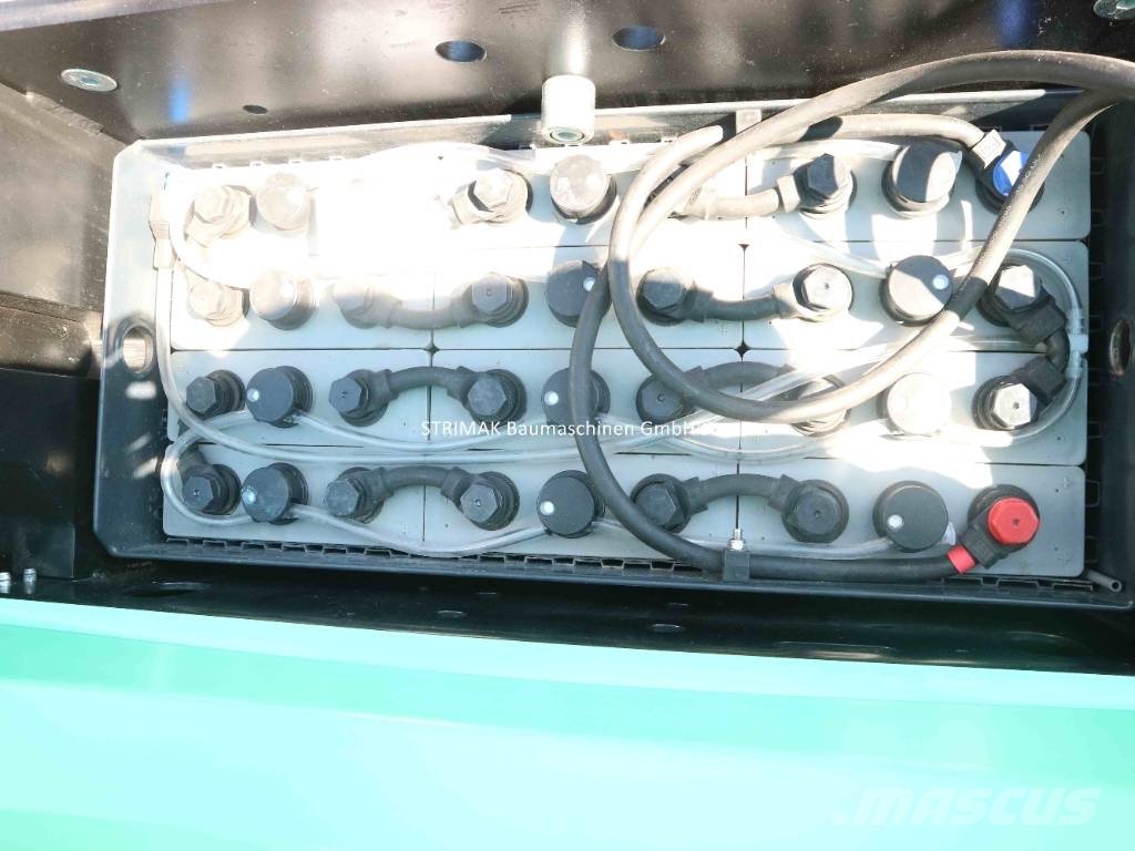 Mitsubishi SBP 16 N2 شاحنات ذات رافعات شوكية تعمل بالكهرباء