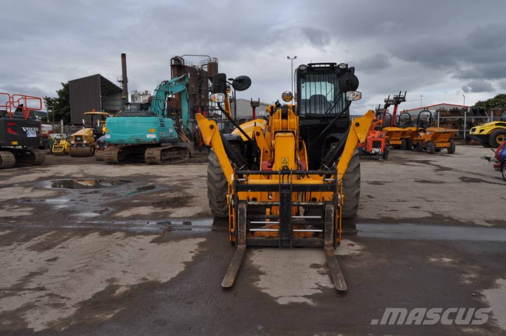 JCB 540-170 Teleskopické manipulátory