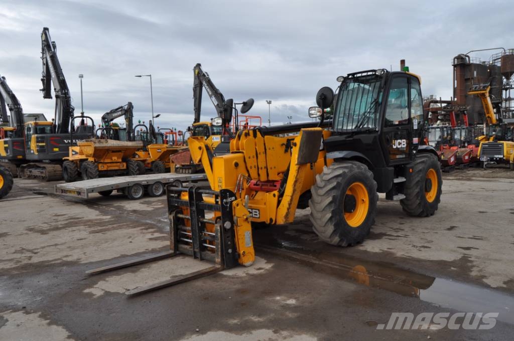 JCB 540-170 Teleskopické manipulátory