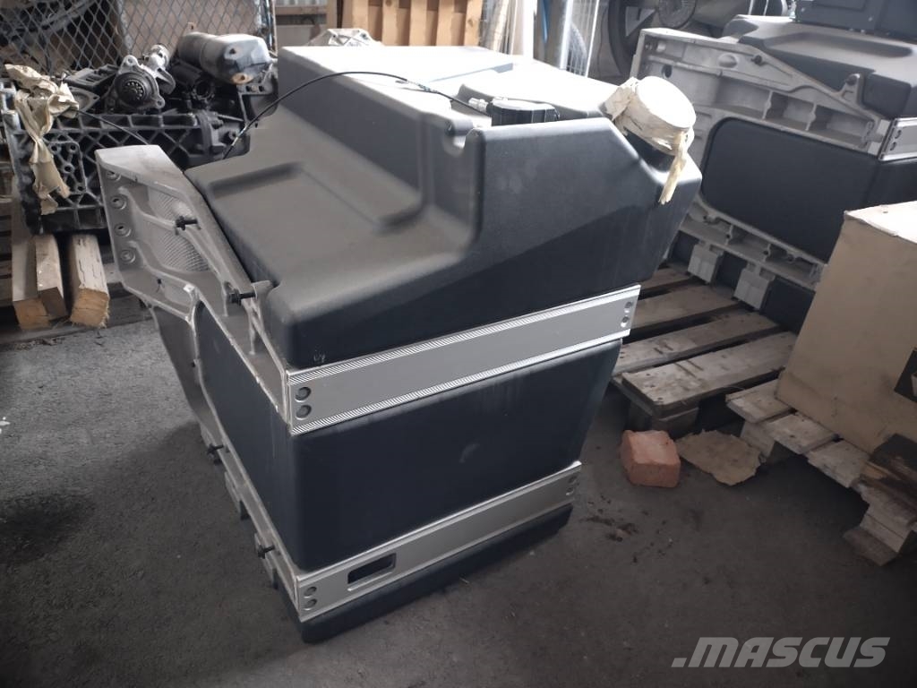 Volvo Polttoaine tankki 2+2 Chassis