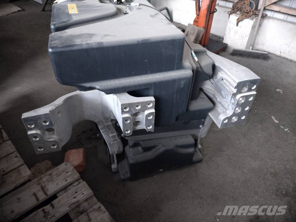 Volvo Polttoaine tankki 2+2 Chassis