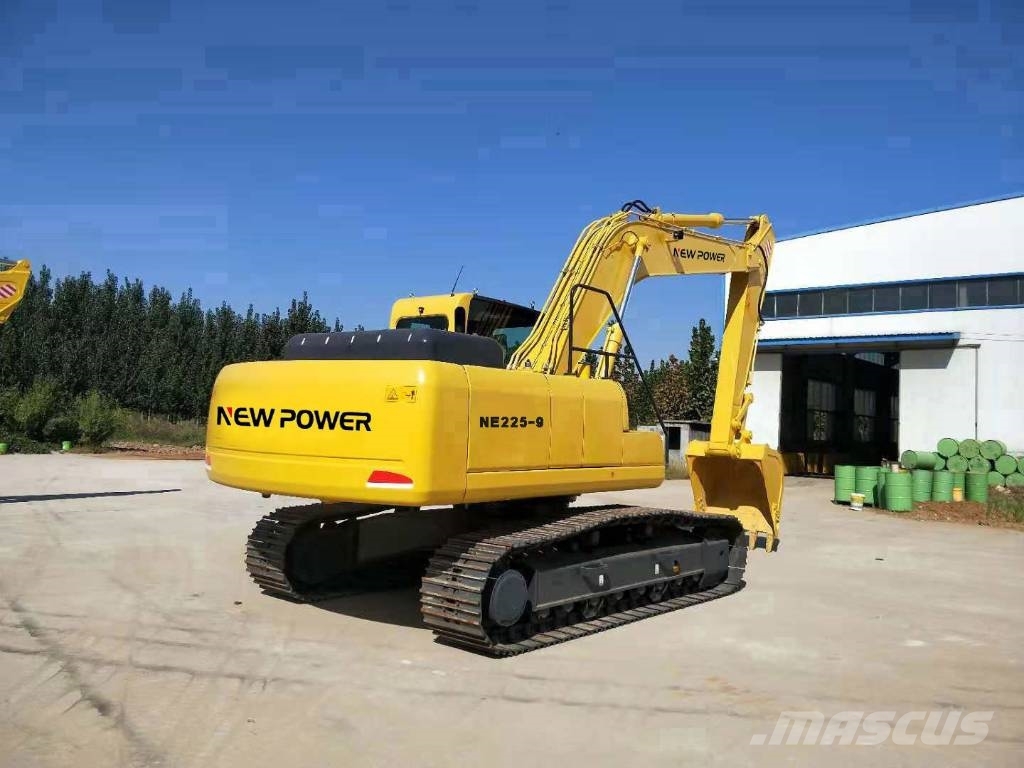 New Power NE225 Excavadoras 7t - 12t