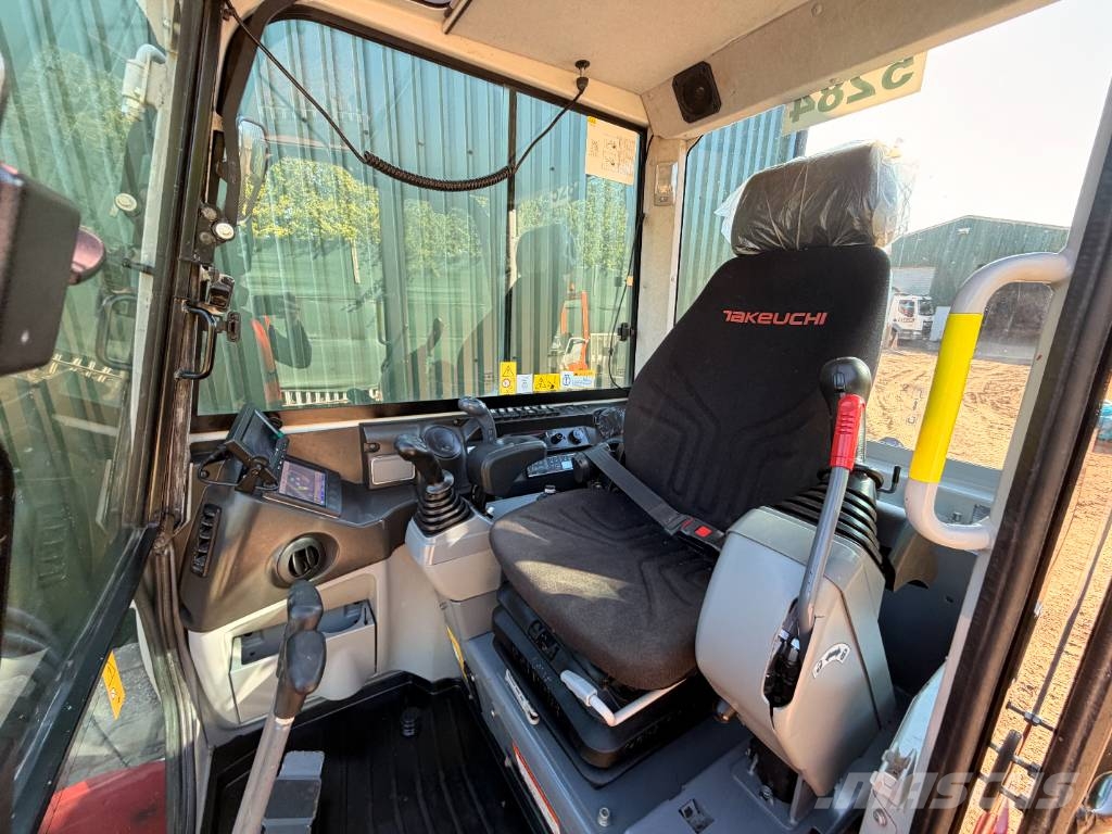 Takeuchi TB250-2 5 Ton Excavator Minigravere <7t