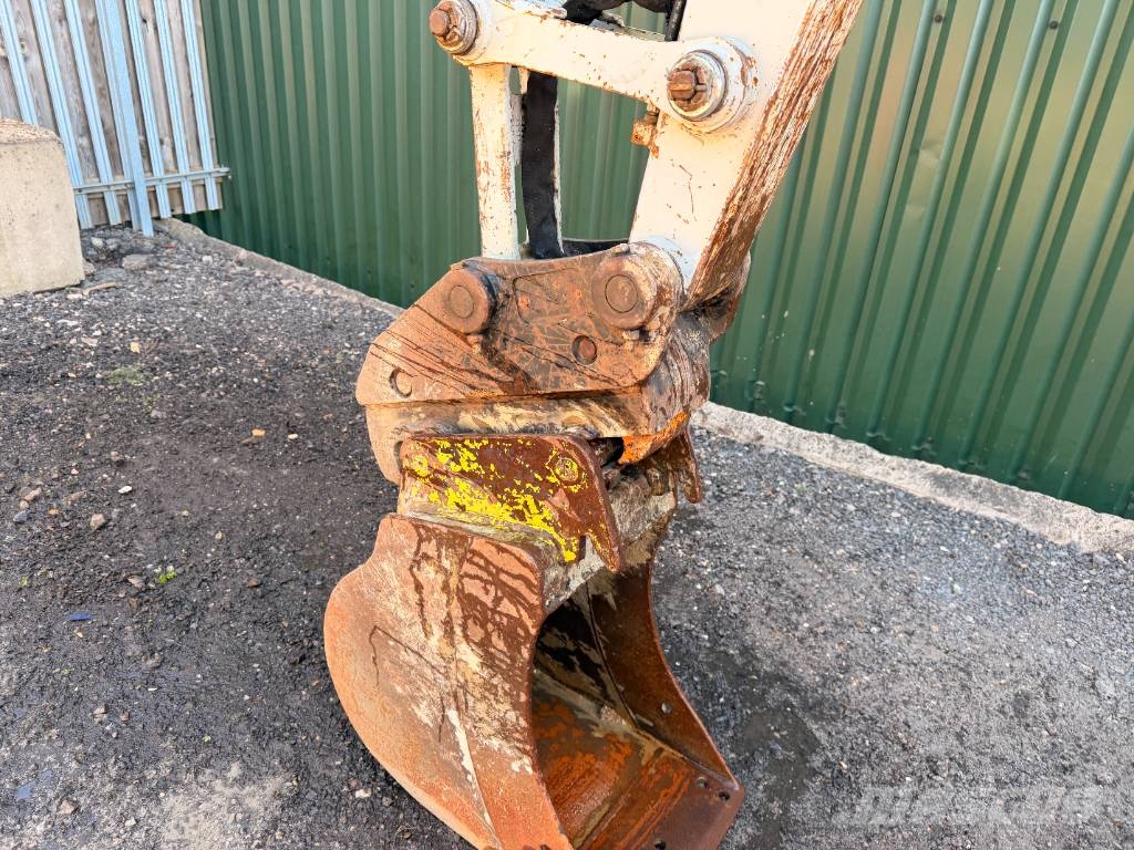 Takeuchi TB250-2 5 Ton Excavator Minigravere <7t