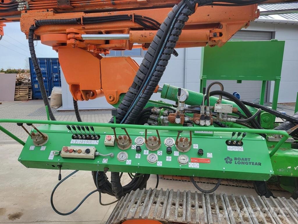 Boart Longyear DB100 重型鑽孔機