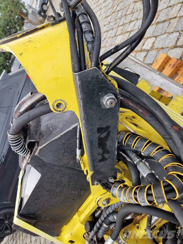 John Deere H413 Глави за харвестери