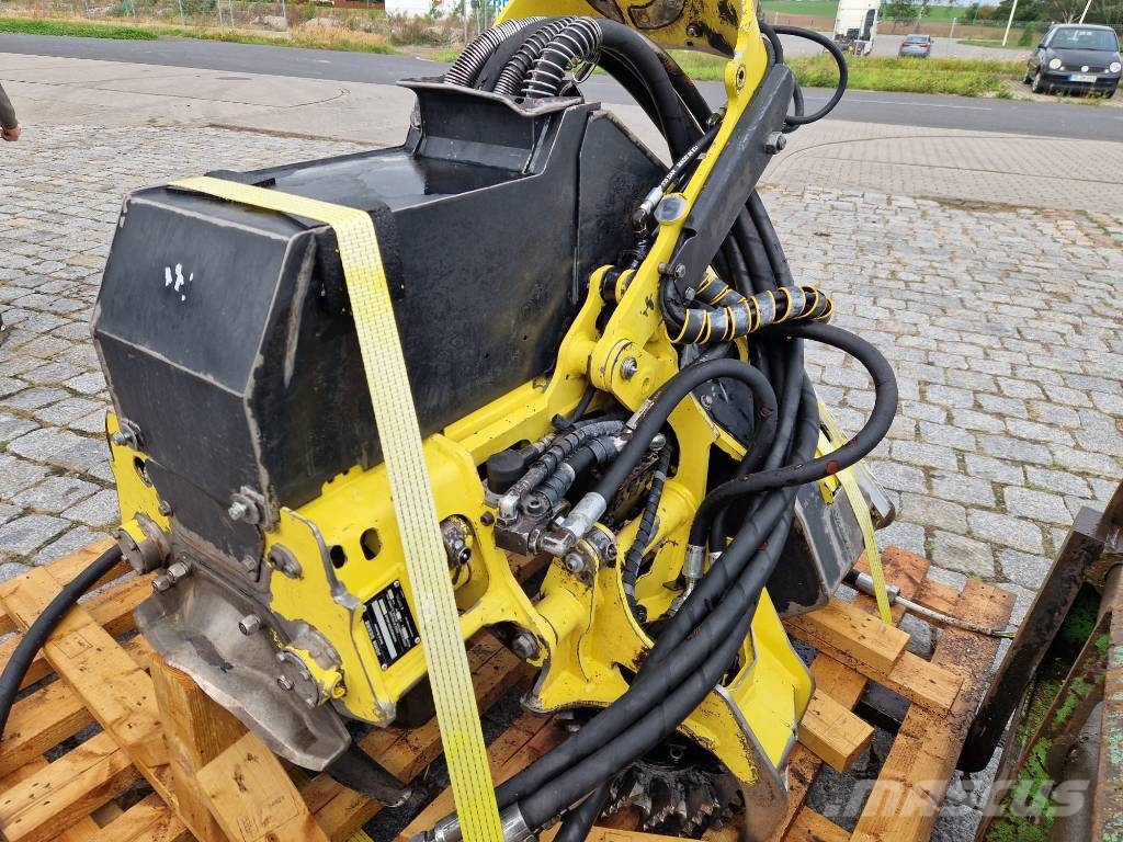 John Deere H413 Глави за харвестери