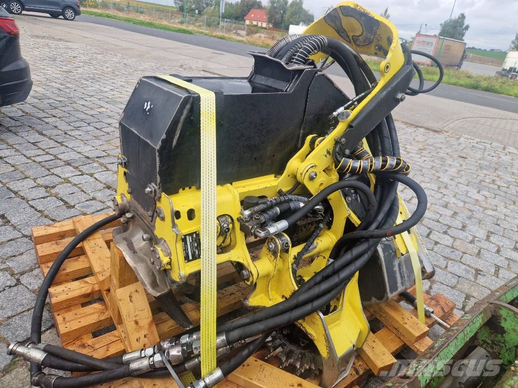 John Deere H413 Глави за харвестери