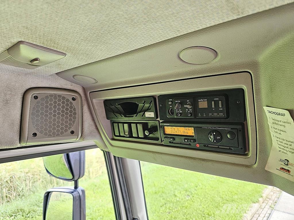 Volvo FL 240.12 MANUAL HIAB 033T Platformas/izkraušana no sāniem