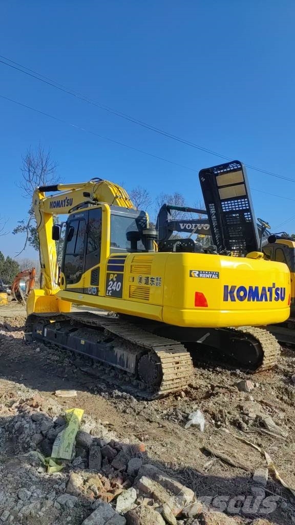 Komatsu PC 240 LC Верижен екскаватор