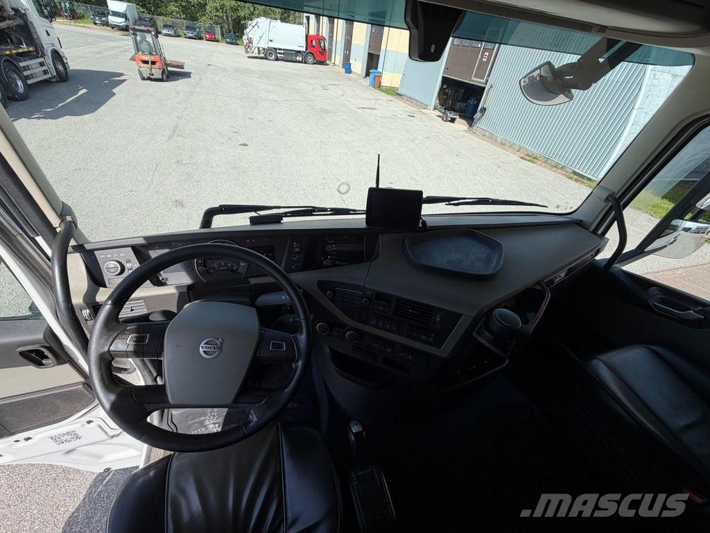 Volvo FH500 6X2 EURO6 + BDF 20Ft Camiones con chasís y cabina