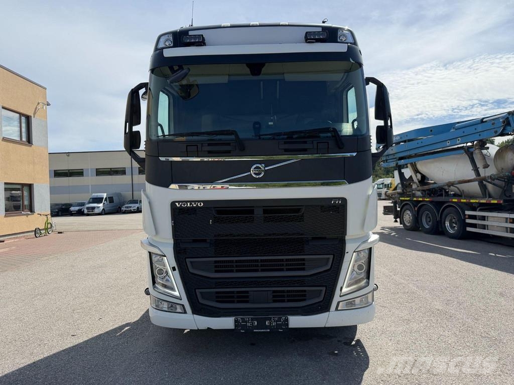 Volvo FH500 6X2 EURO6 + BDF 20Ft Camiones con chasís y cabina