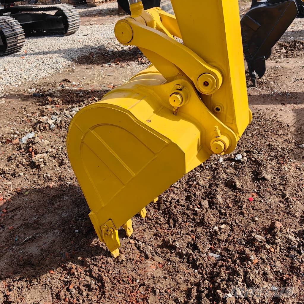 Komatsu PC 70-8 Escavatori cingolati