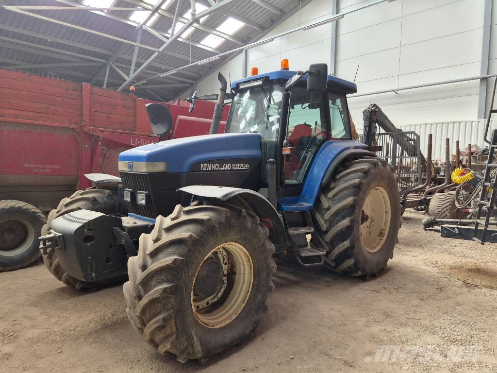 New Holland 8970 A Traktori