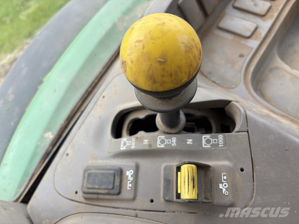 John Deere 5085M Трактори