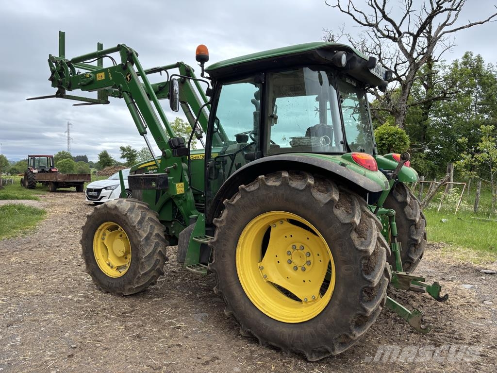 John Deere 5085M Traktori