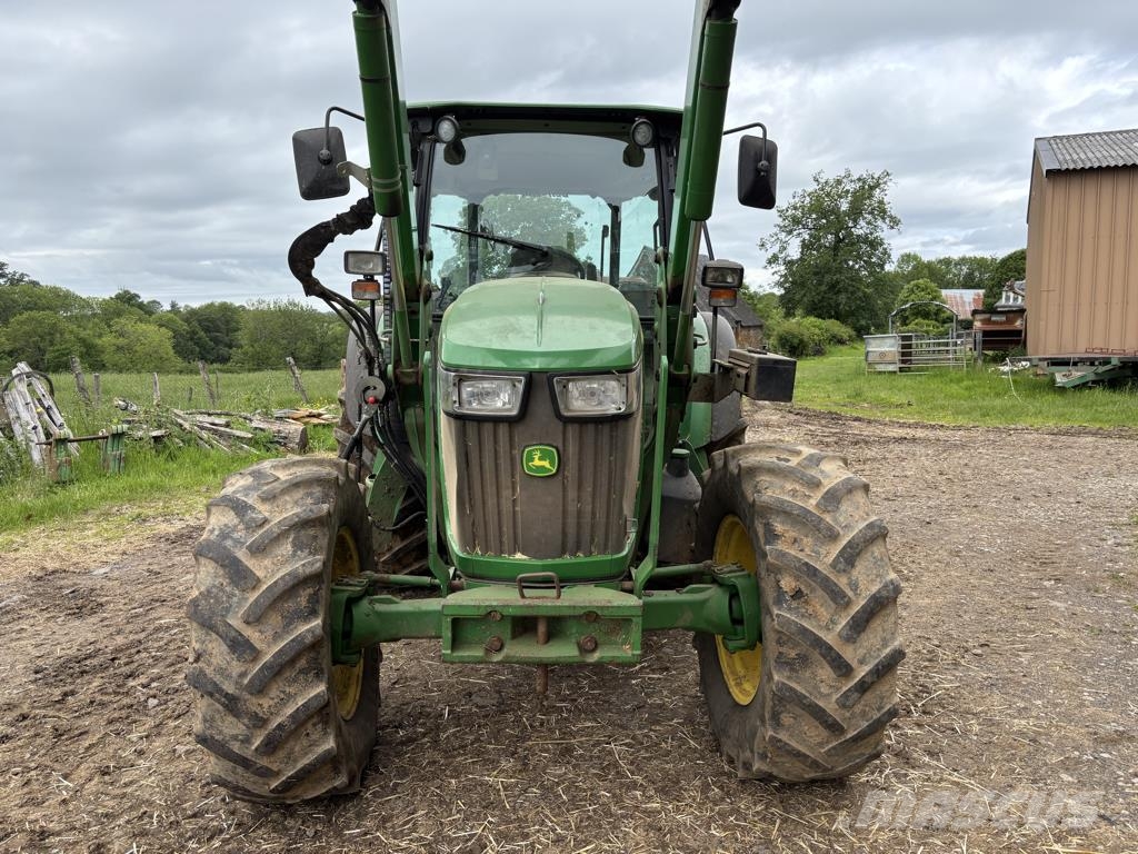 John Deere 5085M Трактори