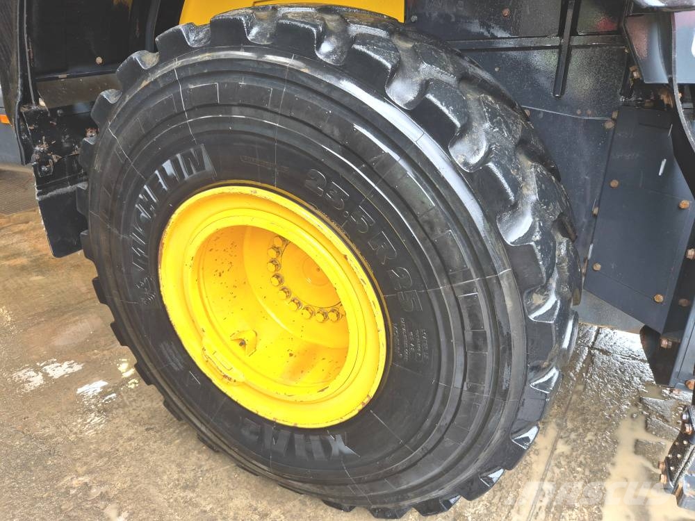 Komatsu WA 380-8 Wielladers