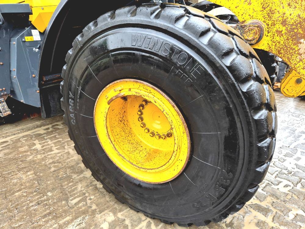 Komatsu WA 380-8 Wielladers