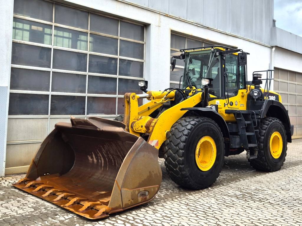 Komatsu WA 380-8 Wielladers