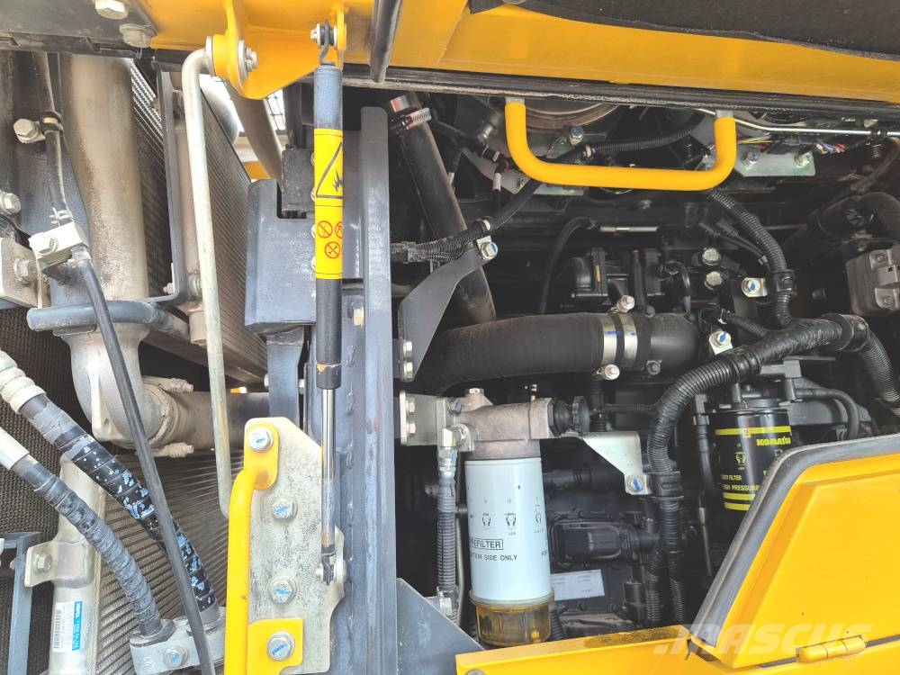 Komatsu WA 380-8 Wielladers