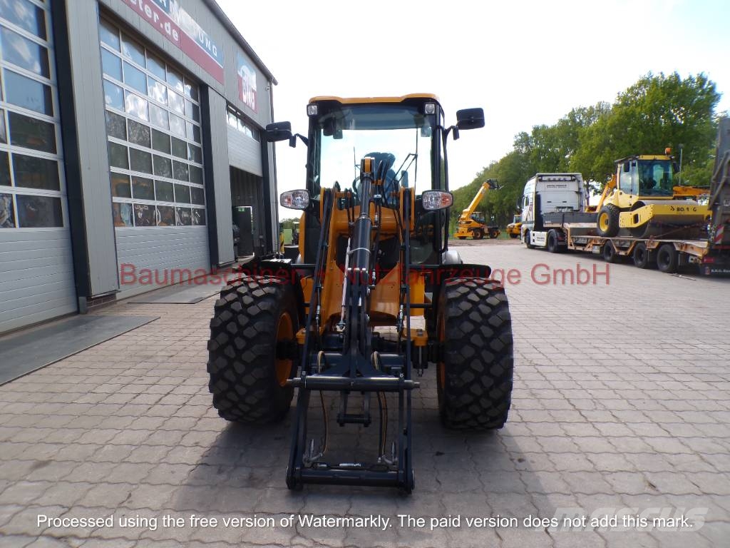 JCB 407 NEU لوادر بعجل