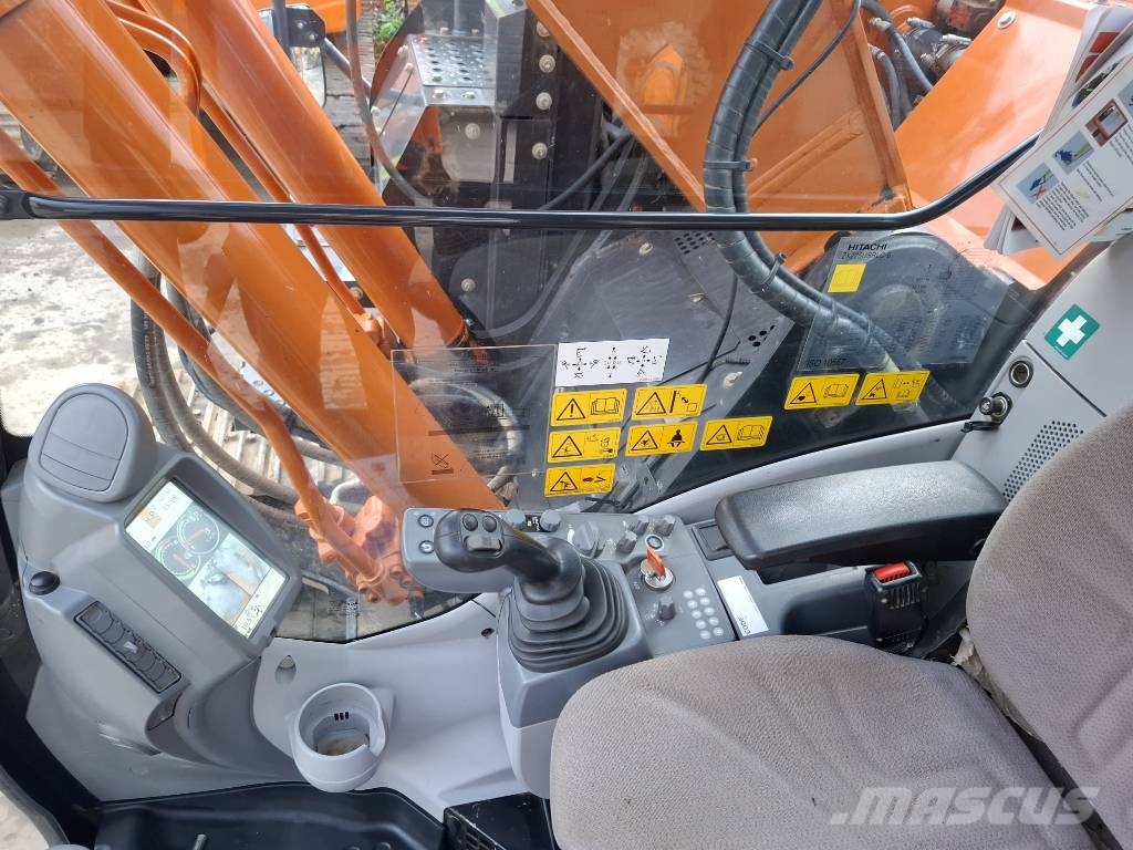 Hitachi ZX 225 US R LC-6 Telakaivukoneet