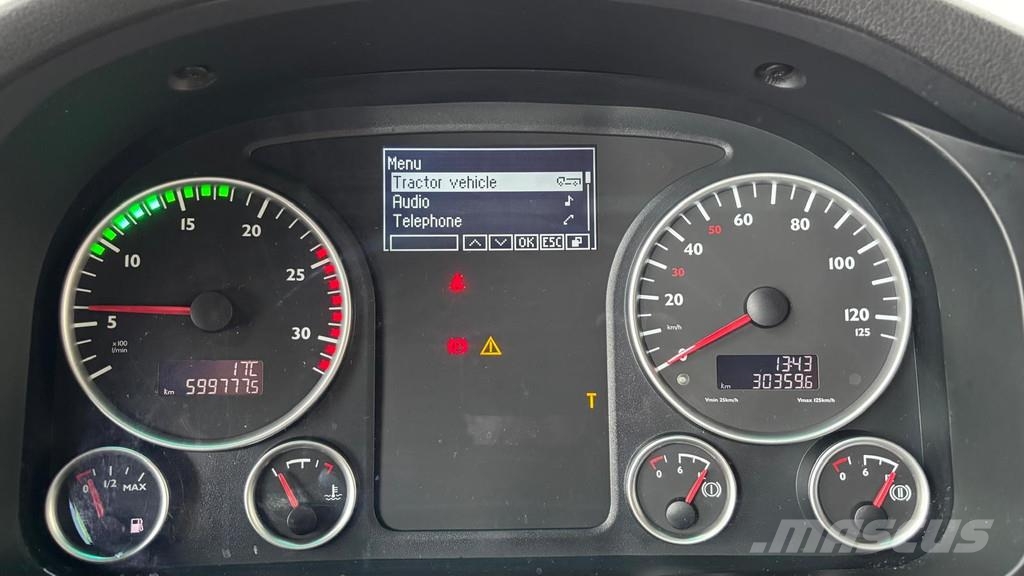 MAN TGX 26.480 6X2*4 EURO6 + INTARDER + CHASSIS Camiones portacontenedores