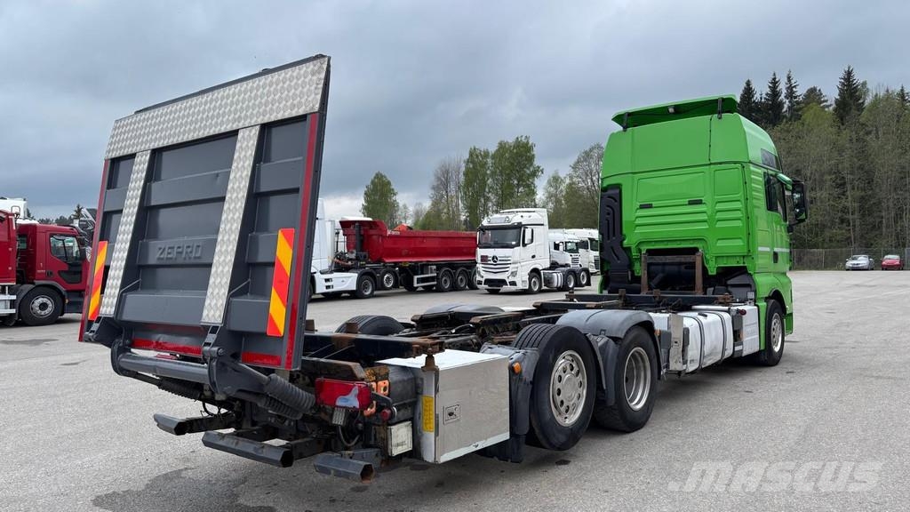 MAN TGX 26.480 6X2*4 EURO6 + INTARDER + CHASSIS Camiones portacontenedores