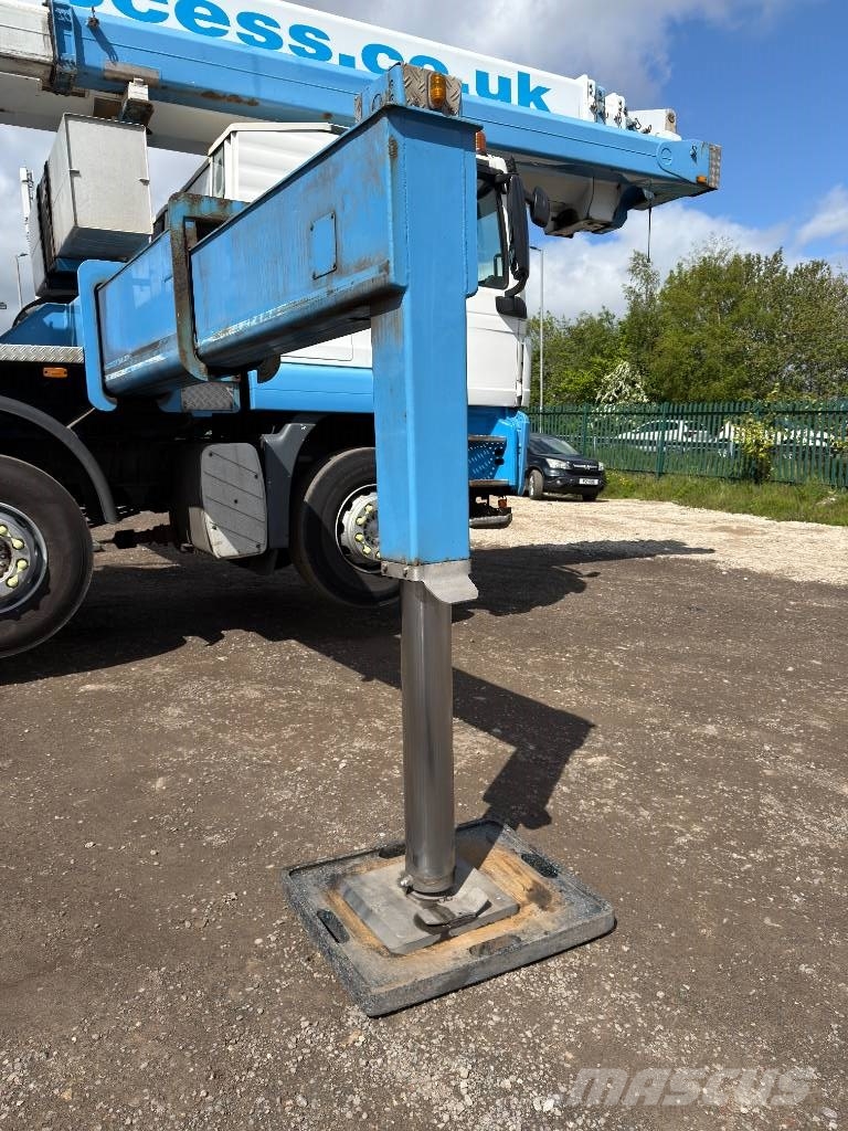 Wumag Palfinger WT700 32T Plataformas sobre camión