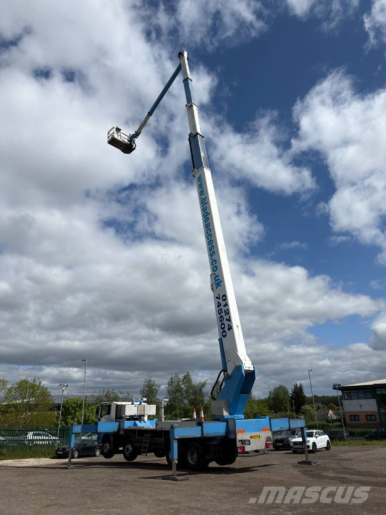 Wumag Palfinger WT700 32T Plataformas sobre camión