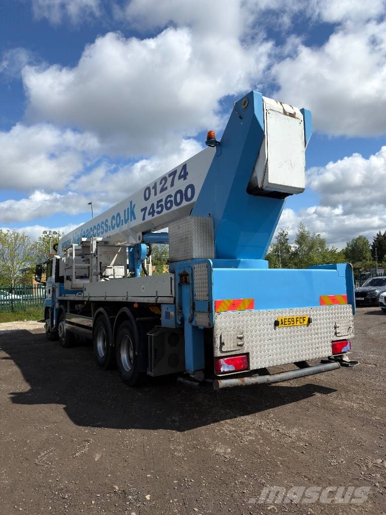 Wumag Palfinger WT700 32T Plataformas sobre camión
