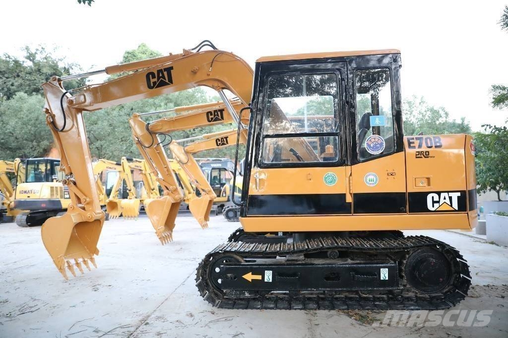 CAT E 70 B Mini bagri <7t