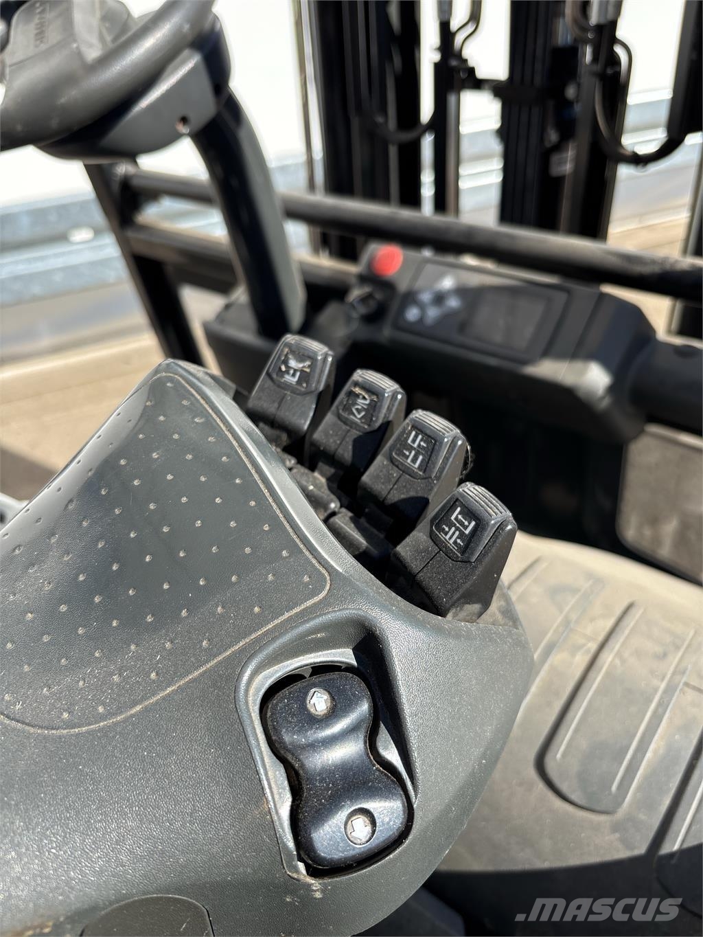 UniCarriers TX3-16L Electric forklifts
