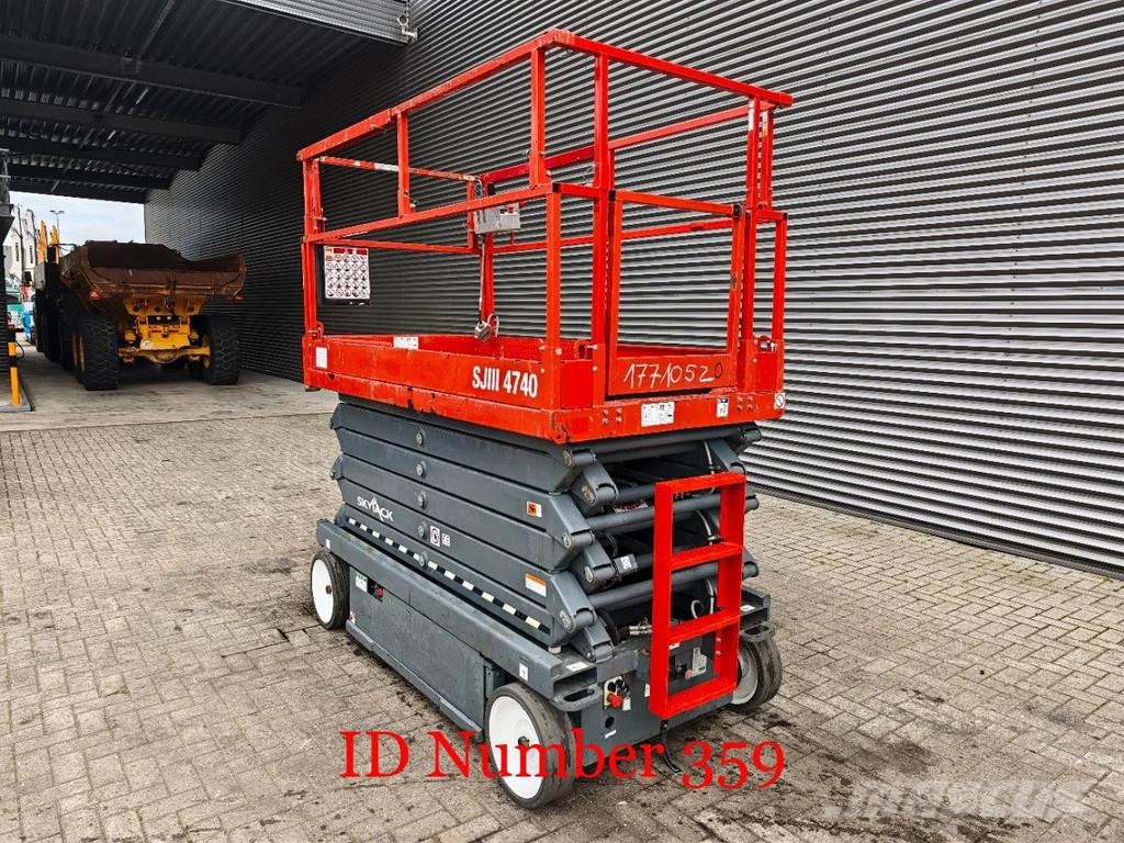 SkyJack SJIII 4740 Full Electric 2 Pieces! Підйомники-ножиці