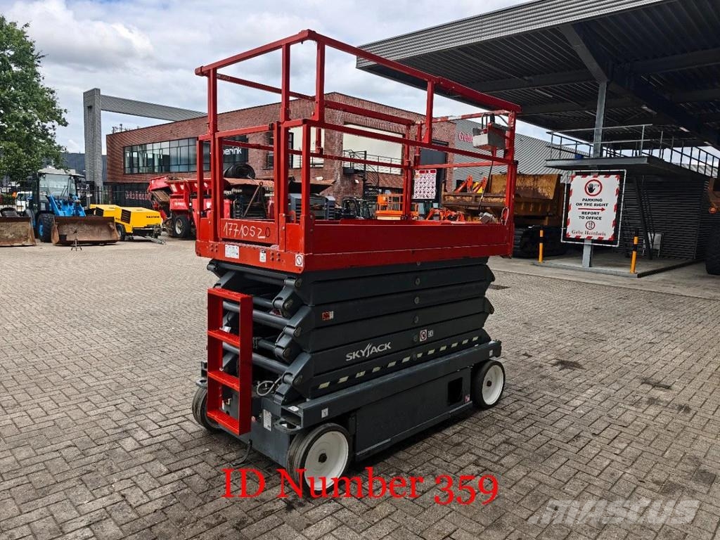 SkyJack SJIII 4740 Full Electric 2 Pieces! Підйомники-ножиці