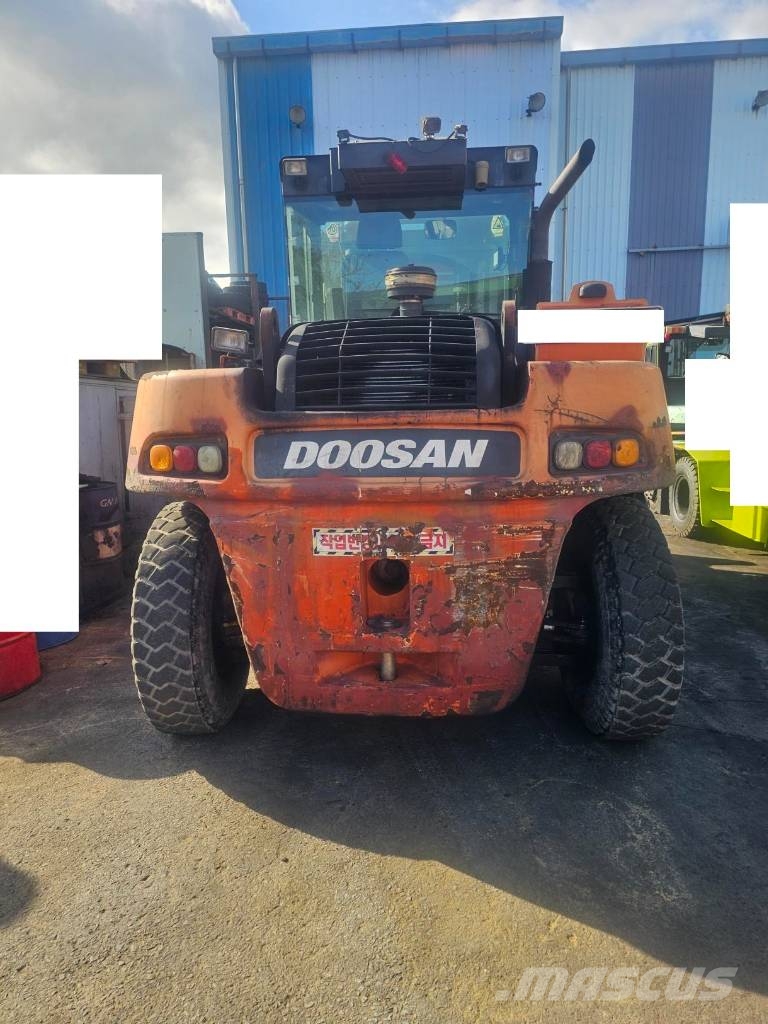 Doosan D 160 S-5 디젤 지게차