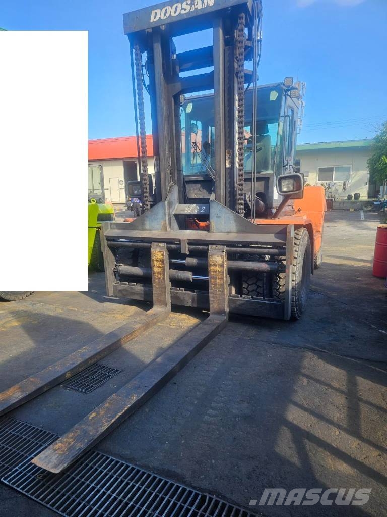 Doosan D 160 S-5 디젤 지게차